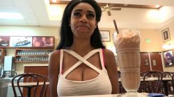 Captura de 'Busty Black Babes' nº 119
