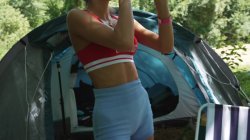 Captura de 'Fucking & Camping, Adventure's Best by Laura Quest S01E05' nº 81