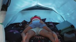 Captura de 'Fucking & Camping, Adventure's Best by Laura Quest S01E05' nº 84