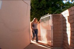 Captura de 'Thick Ass White Girlz' nº 2