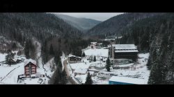 'Winter Magic, Adventure's Best by Laura Quest S02E01' screenshot nº 9