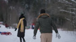 'Winter Magic, Adventure's Best by Laura Quest S02E01' screenshot nº 15