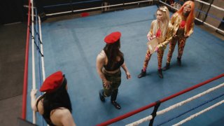 Girls Of Wrestling - Scène2 - 2