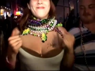 Mardi Gras - Boobs For Beads!! - Cena12 - 2