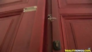 Mike&#39;s Apartment Vol. 5 - Scène3 - 1