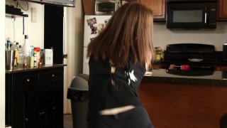 Who Doesn&#39;t Love A Teen Creampie - Escena1 - 1