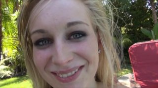 Slutty Teens Love Older Men - Escena2 - 6