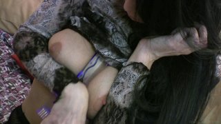 Amateur Teens Stroking The Kitty - Cena3 - 2