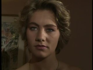 Fille De Passes (Girls Who Trespass) - Escena5 - 2