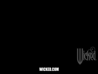 Naughty - Escena3 - 1
