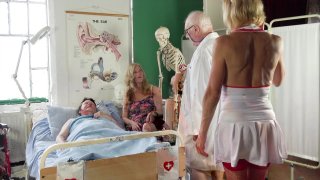 Dirty Doctors Clinic - Scène5 - 1