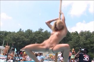 Buttman at Nudes A Poppin&#39; 16 - Szene2 - 3
