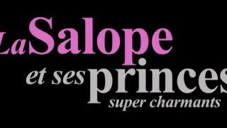 La Salope Et Ses Princes Super Charmants (The Bitch And Her Super Charming Princes) - Scène3 - 1