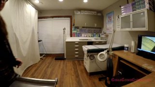 Doctor Tampa&#39;s Girls Gone Gyno - Escena1 - 1