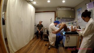 Doctor Tampa&#39;s Girls Gone Gyno - Escena2 - 3