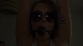 MILF Surrender 2 - Scena2 - 1