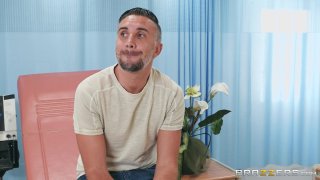 Nympho Nurses and Dirty Doctors 3 - Escena4 - 1