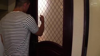 How do you like living in an apartment with a K cup busty landlord? - Cena4 - 1