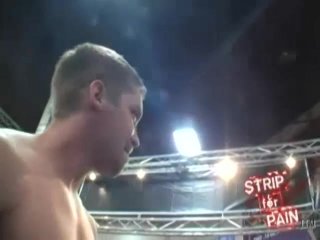 Strip For Pain - Hotmovies Booth - Scène2 - 2