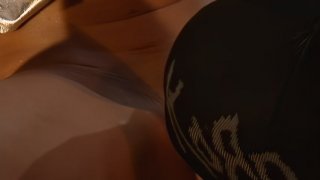 Vivian Schmitt - Heisse Ware - Scene3 - 2
