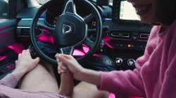 'Car Sex & Hot Tub Delights, Adventure's Best by Laura Quest S02E02' screenshot nº 114