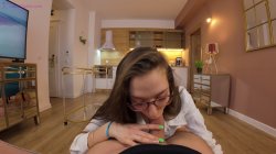 'Hot Romanian Teacher Gets Facial From Student' screenshot nº 47