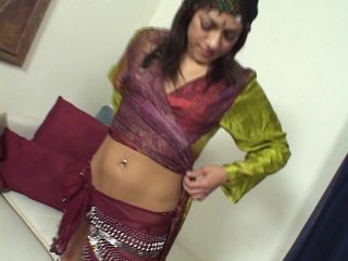 Real Indian Housewives 17 - Scena2 - 1