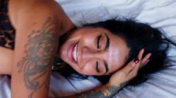 'Yasmina Khan Enjoys Happy Hour Double Penetration Creampie' screenshot nº 88