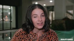 'We Live Together Season 2' screenshot nº 100