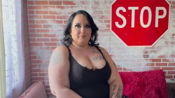 'New Chubby Chick Fucks a Skinny Dude' screenshot nº 16