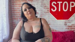 'New Chubby Chick Fucks a Skinny Dude' screenshot nº 19