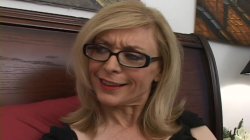 Captura de 'Nina Hartley & Joe Loughlin Suck and Facial Collector Scene' nº 36