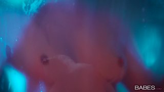 Hot Blonde Vinna Reed Enjoys Anal Sex with Her Man Screenshot