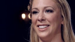 Captura de 'Device Bondage - Hot Blonde In Harsh Device Bondage' nº 13