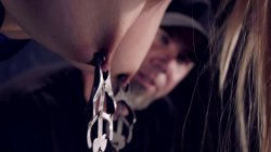 Captura de 'Device Bondage - Hot Blonde In Harsh Device Bondage' nº 38