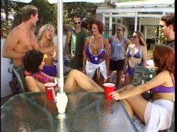 Captura de 'Gia's Pool Party' nº 11