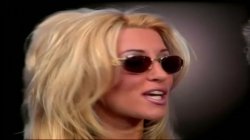 Captura de 'Blonde Brigade' nº 74