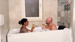'Italian big boobs toast in the bath with DP and cum' screenshot nº 7