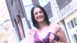 Captura de 'Curvy Brunette Gets Double Banged Doggystyle' nº 1