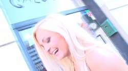 Captura de 'Anal Stunner Humps & Deepthroats Dick' nº 19