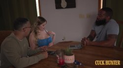 Captura de 'Big Busty Wife Emma Shay Rides a BBC' nº 15
