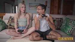 'Cute Wife Thea Summers Won Bet and Get to Bang Husband's Friend BBC' screenshot nº 9