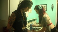 Captura de 'Lesbian Anal Virgins 2' nº 4