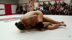 Captura de 'Ultimate Surrender - Darling Takes on Penny in a Two-On-Two Tag Match for the Last Time' nº 88