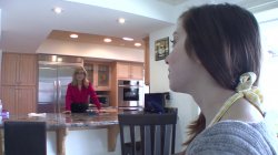 Captura de 'Seduced By Mommy #4' nº 1