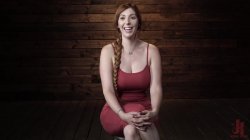 Captura de 'Device Bondage - Lauren Phillips: Helpless Redhead in Brutal Bondage Made to Cum' nº 13