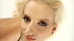 'Big Tit Bikini Girls Vol. 2' screenshot nº 81