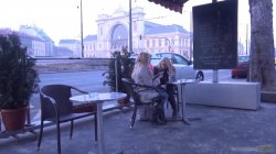 Captura de 'Wild MILFs Amber & Angel Wicky Fuck Lucky Guy' nº 1