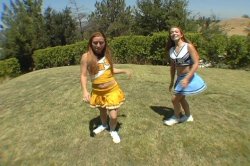 Captura de 'Young Cheerleaders Swap n' Swallow 4' nº 2
