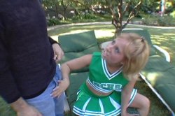 Captura de 'Young Cheerleaders Swap n' Swallow 4' nº 37